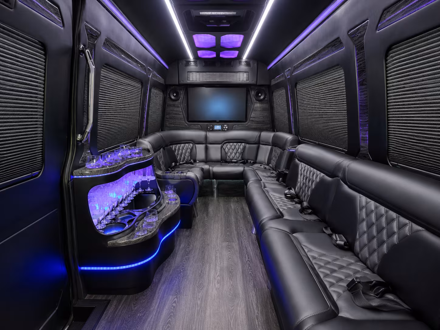 chico 18 passenger party bus